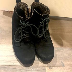 Hi I am selling this cute little booties